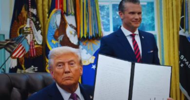 特朗普国防部改名战争部