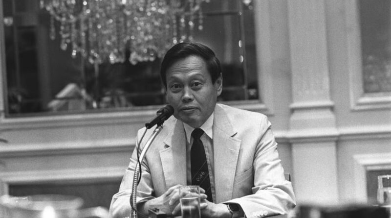 杨振宁逝世|103岁诺贝尔物理学奖得主的人生传奇