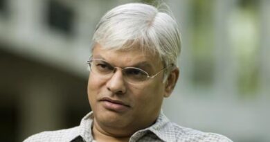 ashley tellis charged over top secret files