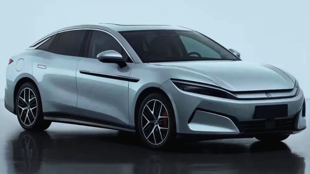 2026款比亚迪746kW闪充评测