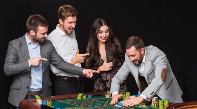 二、 水平SaaS在中国：大厂的博弈场